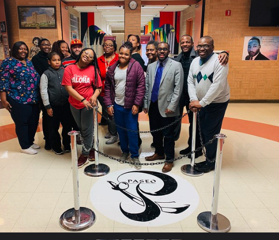 LauraGilchrist4's tweet photo. This is what parents and teachers together in an equity-based gathering can look and feel like #LEADUPCHAT
#parentcampchat @parentcamp #equityconditions #processconditions https://t.co/VUMyVozsk2 https://t.co/YP4jnxfW6R https://t.co/Tgy9KR83um