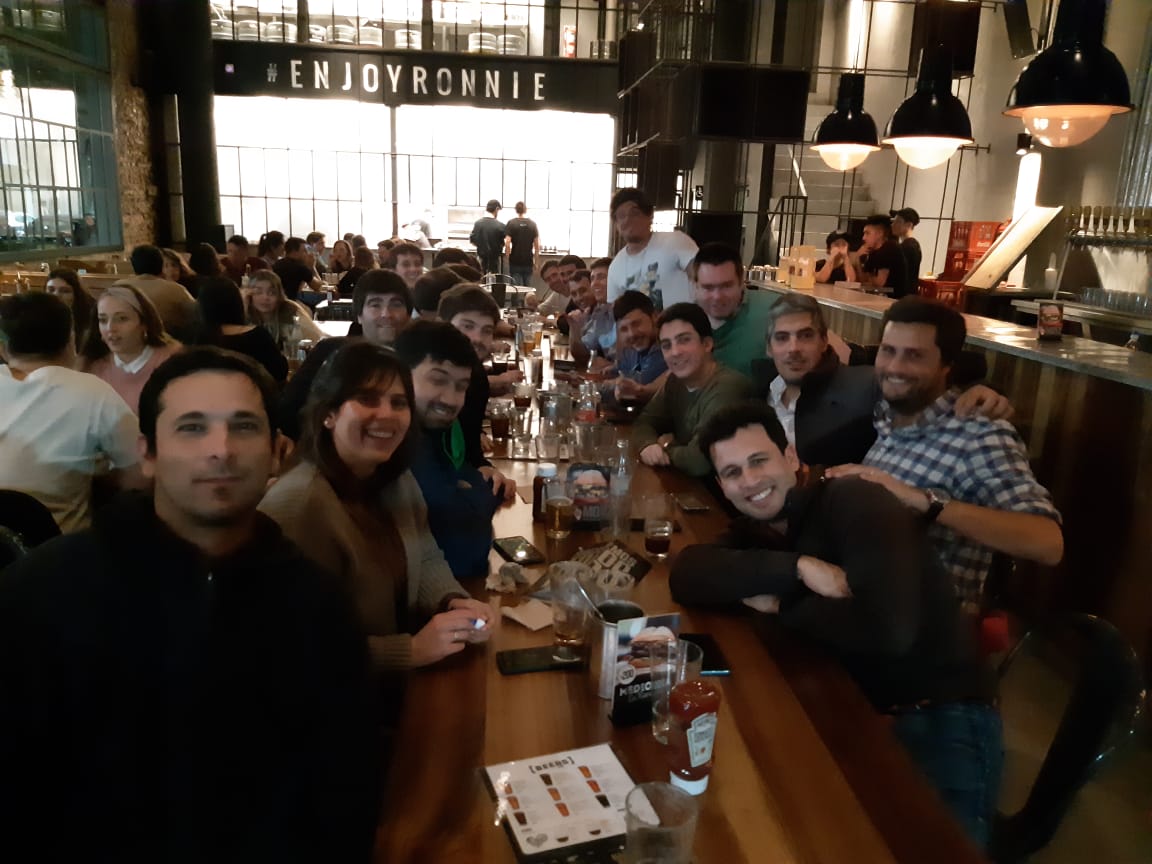 tomasfigallo's tweet photo. Gran #CongresoAapresid con @macro_seed @matiasdebonis @juanil3 @CrespiGuille @NicoSperanzaOK @BebeMorales1 @chokofranc https://t.co/2V1pGmHwkH