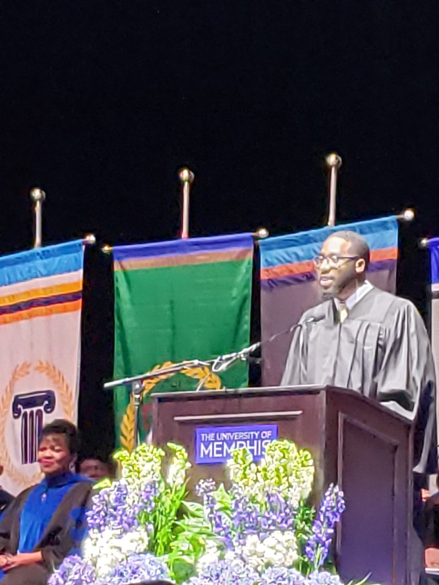 houstonhighGMSD's tweet photo. Proud to see alumnus @antoniodesean on speaking as SGA President at @uofmemphis graduation this morning! #excellencenevergraduates #houstonishome https://t.co/VFTObyf2V6