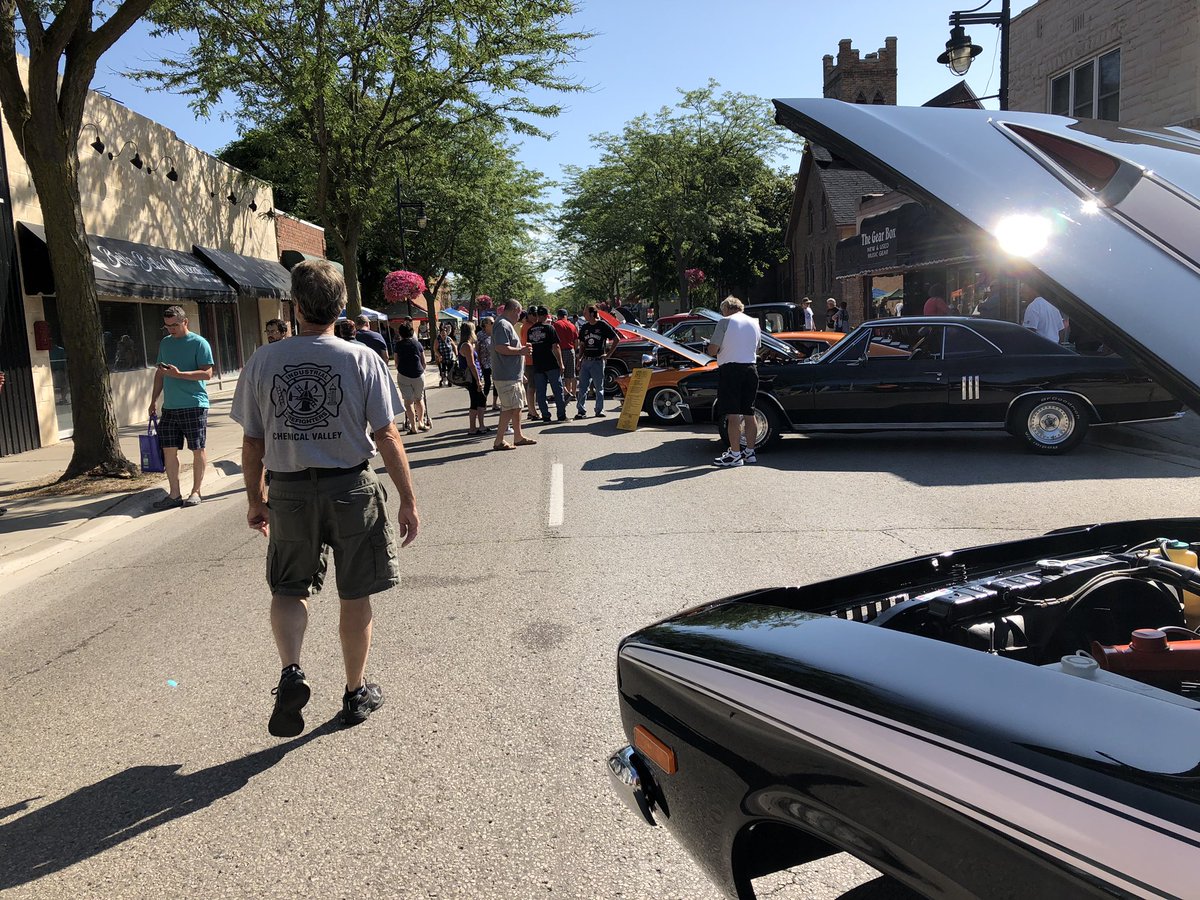 WAMBO_Official's tweet photo. #WAMBO31 is in full swing! Come to downtown #Wallaceburg and enjoy this beautiful weekend with us ๐โ๏ธ https://t.co/il7e4CgxHE