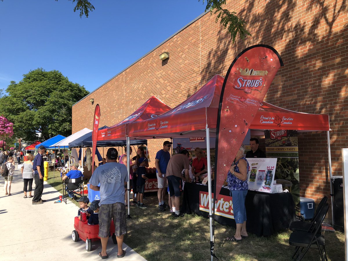 WAMBO_Official's tweet photo. #WAMBO31 is in full swing! Come to downtown #Wallaceburg and enjoy this beautiful weekend with us ๐โ๏ธ https://t.co/il7e4CgxHE