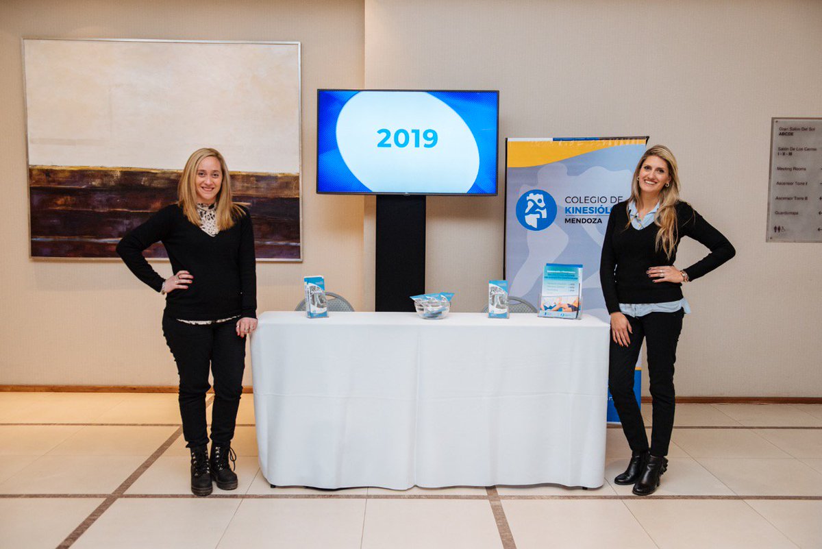 kinesio2019's tweet photo. ✴Gracias a nuestras #secretarias Mec María Caballero y Alejandra Magallanes por su compromiso y trabajo en este #CKM2019 #CongresoArgentino #Kinesio2019 #Mendoza https://t.co/GqF4uF0gK9