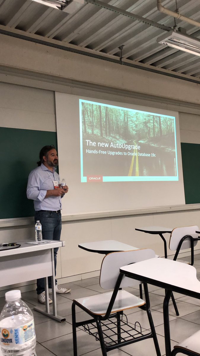 frankyweber's tweet image. Learning a bit from @MikeDietrichDE about the AutoUpgrade #GroundbreakersTour #guobtechday