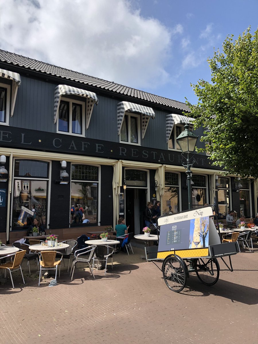 Toch even weer voor de zekerheid de afspraken hernieuwd. Maar ook deze editie! Start en finish bij hotel Nap in west. #desteprondeTerschelling #trotsOpDeLangeSamenwerking