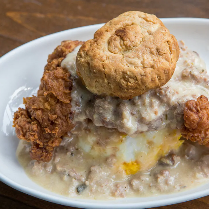 FoodtoursTO's tweet photo. What better name for this gargantuan sloppy sandwich than THE BEASTWICH @BeastRestaurant
Fried chicken, pimento cheese, pork sausage gravy and a fried egg 😍🍗🍳
#foodtoursTO #ChefScottsTO https://t.co/sqmLQm5MCE