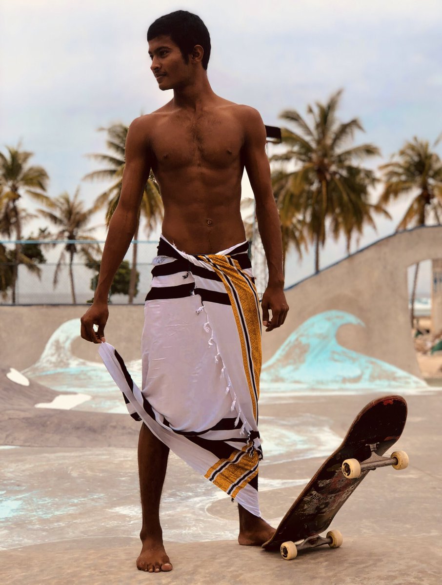 SBAMALDIVES's tweet photo. This eid its #LibaasEid of skaters version tomorrow at #Hulhumaleskatepark from 4:00pm-6:00pm! Join us in a traditional outfit to skate or watch us skate! #raalhuganduskatepark 
📷: Ahmed Rishwan https://t.co/W9SxOQMzvW
