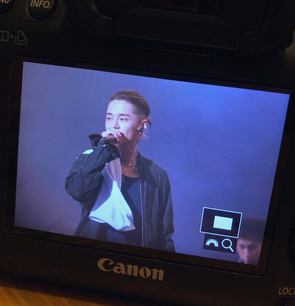 #190810 #팬시차일드콘서트 #fanxychildconcert #딘 #dean #프리뷰
너무 오랜만에 올려보는 프리뷰,,
나새끼반성해..😭