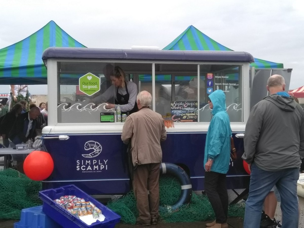 annika_clements's tweet photo. Great crowds at #portavogieseafoodfest watching filleting demos @HalDawson , brilliant activities for kids, and super to see the incredibly popular @SimplyScampi doing a roaring trade https://t.co/Ow2aC89rIw
