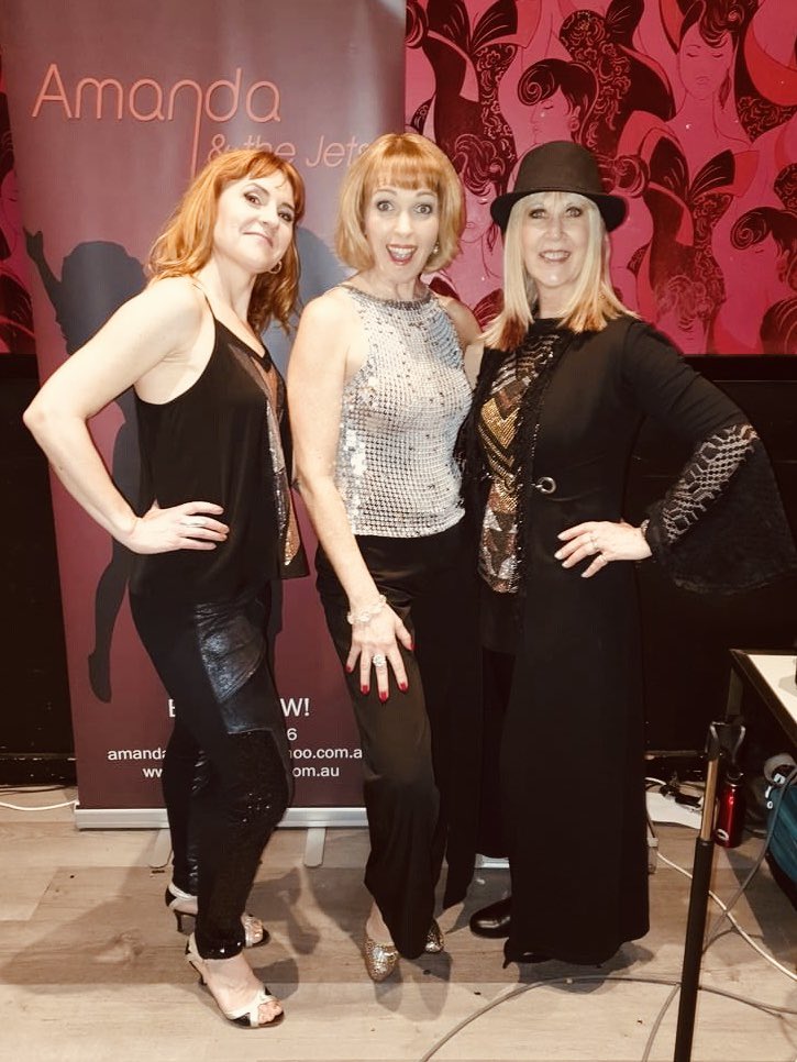 dorinamorelli's tweet photo. Fab gig tonight! Amanda &amp; the Jets! @HotelBarkly https://t.co/Z5GfFyoa6e