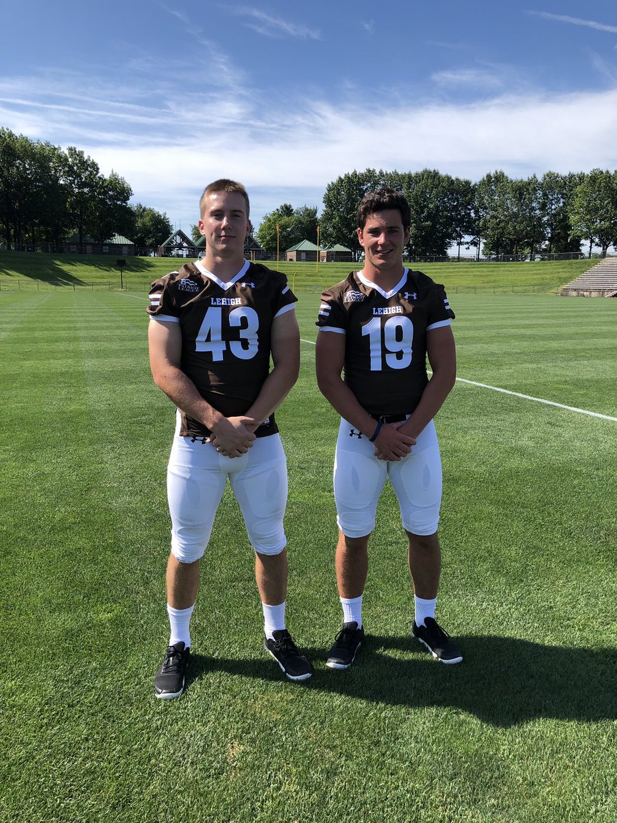 Former players <a href="/kylesmith_44/">Kyle Smith</a> and <a href="/TommyLewis_1/">Tommy Lewis</a> looking good in the Brown and White!