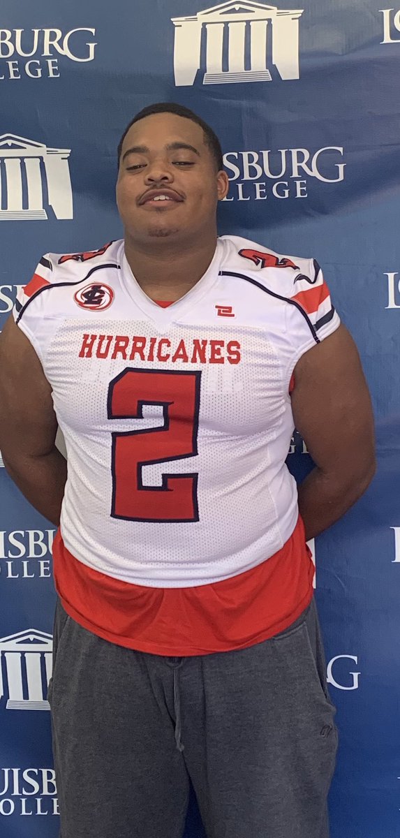 Strawberry10144's tweet photo. #MyCain #leggooo @Louisburg_FB @CaneCoachT @27drippy #JUCOPRODUCT https://t.co/gcvnSSTQ0T