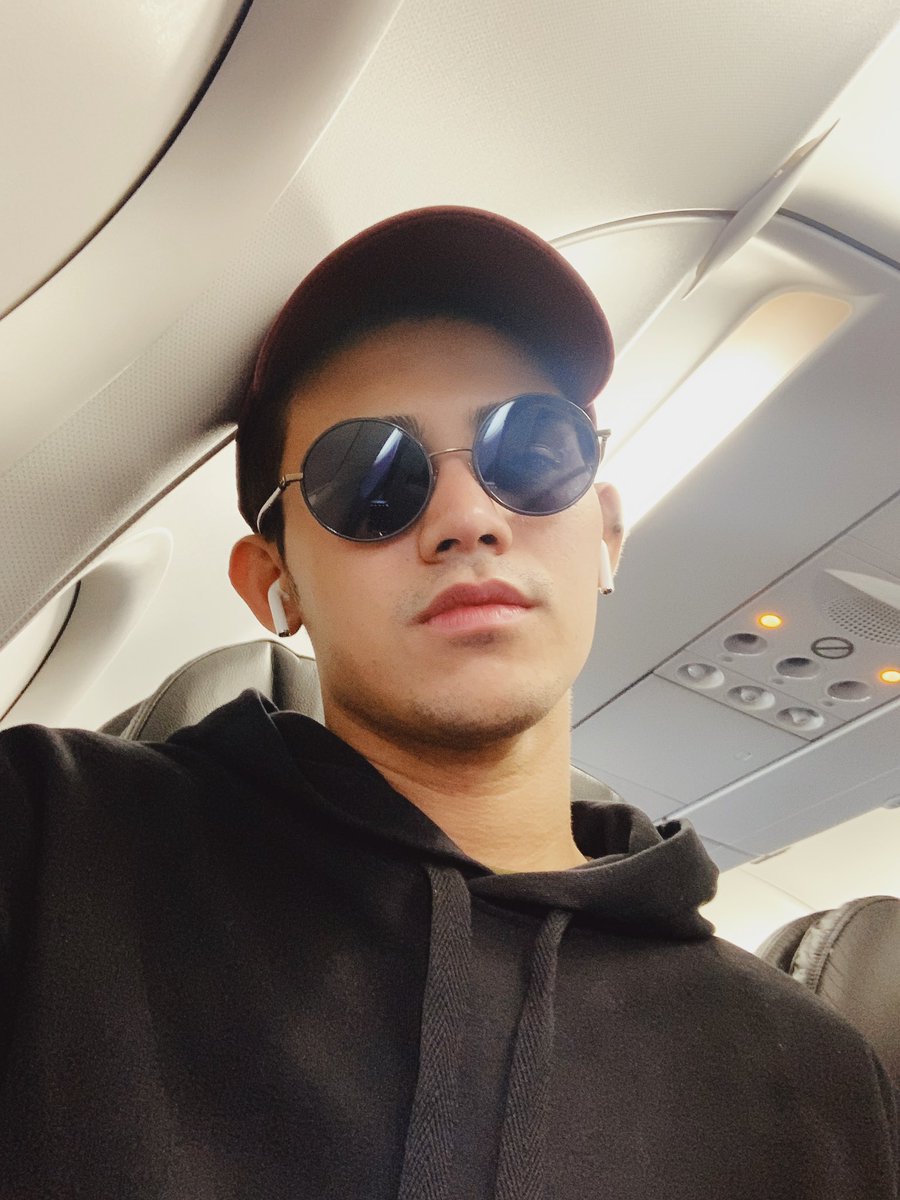 InigoDPascual's tweet photo. see you in a bit HAWAII!! https://t.co/QrP8E6Kdyj