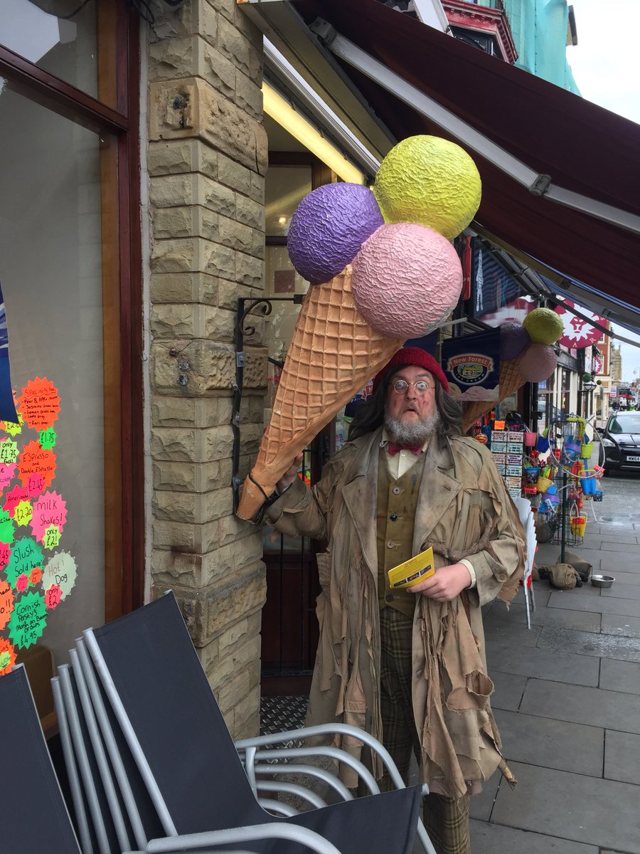 Delicious ice creams on offer when we head to the beach next week <a href="/QueensBstaple/">Queens Theatre Barnstaple</a> next week #MrStink “Unimaginable Kindness”  #barnstaple @BarnstapleLibr <a href="/bradstdavis/">Bradley Davis</a> <a href="/CHICKENSHED_UK/">CHICKENSHED</a> <a href="/davidwalliams/">David Walliams HQ</a> #MrStink