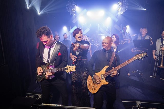 EBELAStarz's tweet photo. 📸 @jjstudiosphiladelphia⁠
#ebelastarz #lastarz #lastarzband #ebetalent #phillybands #phillyeventbands #phillymusic #newyorkweddings #newyorkbands #jerseyweddings #jerseybands #bestbandever #weddingplanning #bridetobe #dreamband #soundtrack #livemusic… https://t.co/q8O0GVGN34 https://t.co/xVIQrMMmPi