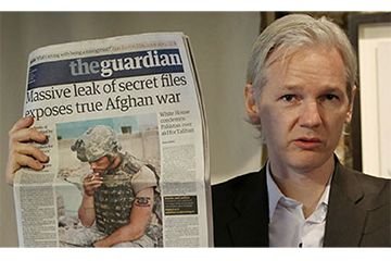 "There's another scene I'd like to show you along those lines. This is about four days before release of the Afghan War Logs ( https://wardiaries.wikileaks.org/ ). Remember the Afghan War Logs was really the public announcement of  #JulianAssange and  @wikileaks." [Announced 25 July 2010]