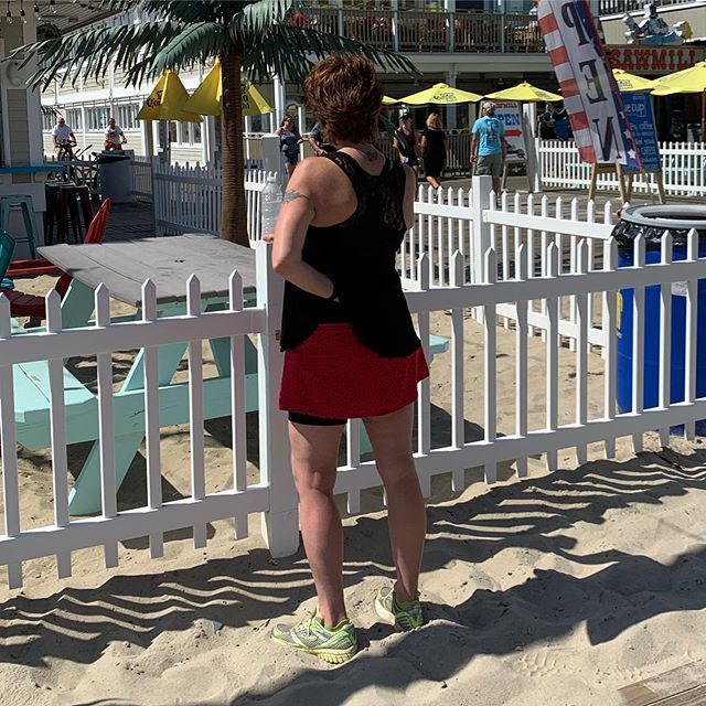 LauraRunsaLatte's tweet photo. Bubbly at the beach 🏖 #jerseyshore #seasideheights #skirtsports #skirtambassador #hoverskirt #nomeatathlete https://t.co/rSxdQMzNor https://t.co/seWd8M2Ye0