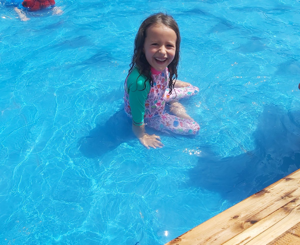 littlenicholls's tweet photo. Summer hols so far: dens, MSquare fest, late night at the park, gruffalo trail, garden painting, bay beach, picnic dinner down the bay, adventures in the gower, folly farm, picking blackberries at the park (and eating them) #CGsummer #year2iscoming #nurseryiscoming https://t.co/JoxDO0Ov4k