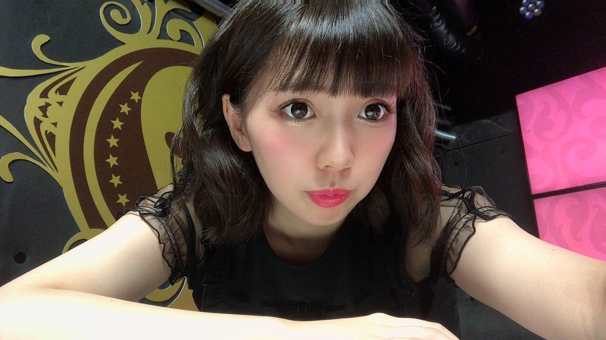 22歳になっちゃいましたฅ*･ω･*ฅﾆｬﾝﾆｬﾝ♡

今日が退所日で、全SNSが明日的な今日までなのですがメッセージ本当にありがとうございます😢

ちなみに1番早くに『おたおめ』と(メールでですが)お祝いしてくれたのは弟でした。わろた。