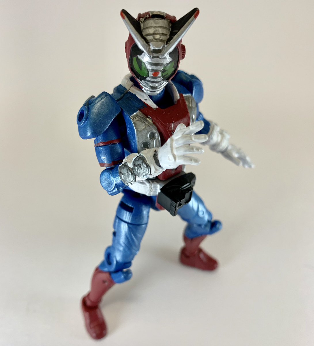 ট ইট র ナミヘイ 元ネタは帰ってきたv3 Sicの設定を元に並行世界の未来に生きるミライダーとして Re V3ミライドウォッチにより変身 冷酷無比で勝利の為ならダーティーさも厭わない古強者 ただ朧げな記憶の中で 妹 という存在に強く執着し それを傷付ける ট ইট র ナミヘイ 元ネタは帰ってきたv3 Sicの設定を元に並行世界の未来に生きるミライダーとして Re V3ミライドウォッチにより変身 冷酷無比で勝利の為ならダーティーさも厭わない古強者 ただ朧げな記憶の中で 妹 という存在に強く執着し それを傷付ける