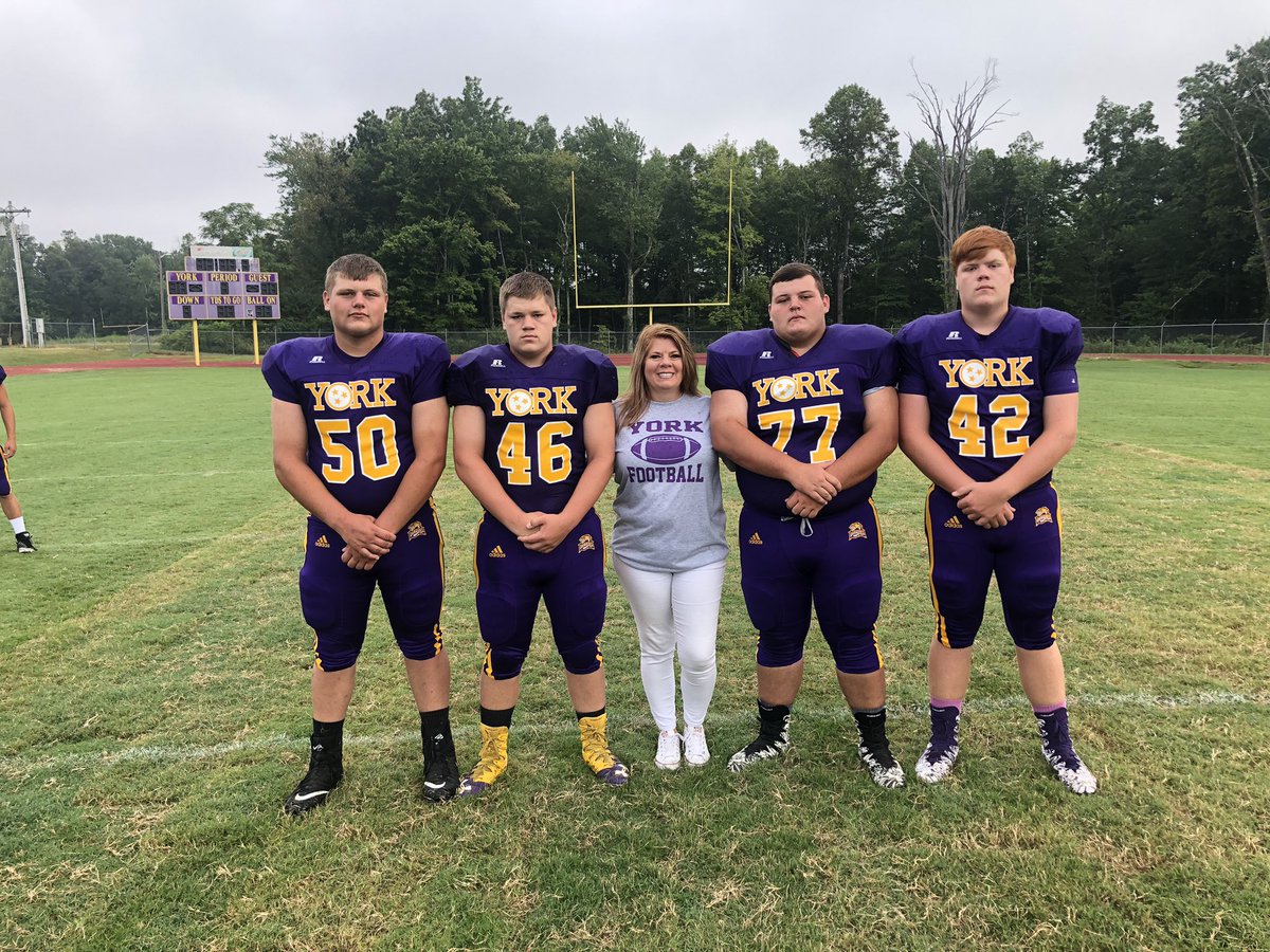 palletchipbuck's tweet photo. To say we’re a little excited to be York Football Parents might be a bit of an understatement..... #godragons #yaidragons #lovemyboys #yorkparents @ Alvin C. York Institute https://t.co/IIiACVwVoF
