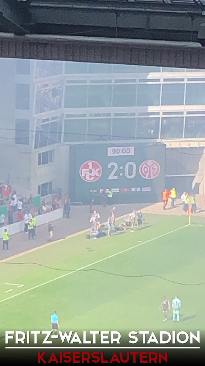christiane_018's tweet photo. Derbysieger 👹❤️ #FCKM05 #DFBPokal #Betze https://t.co/iSnQdCivVz