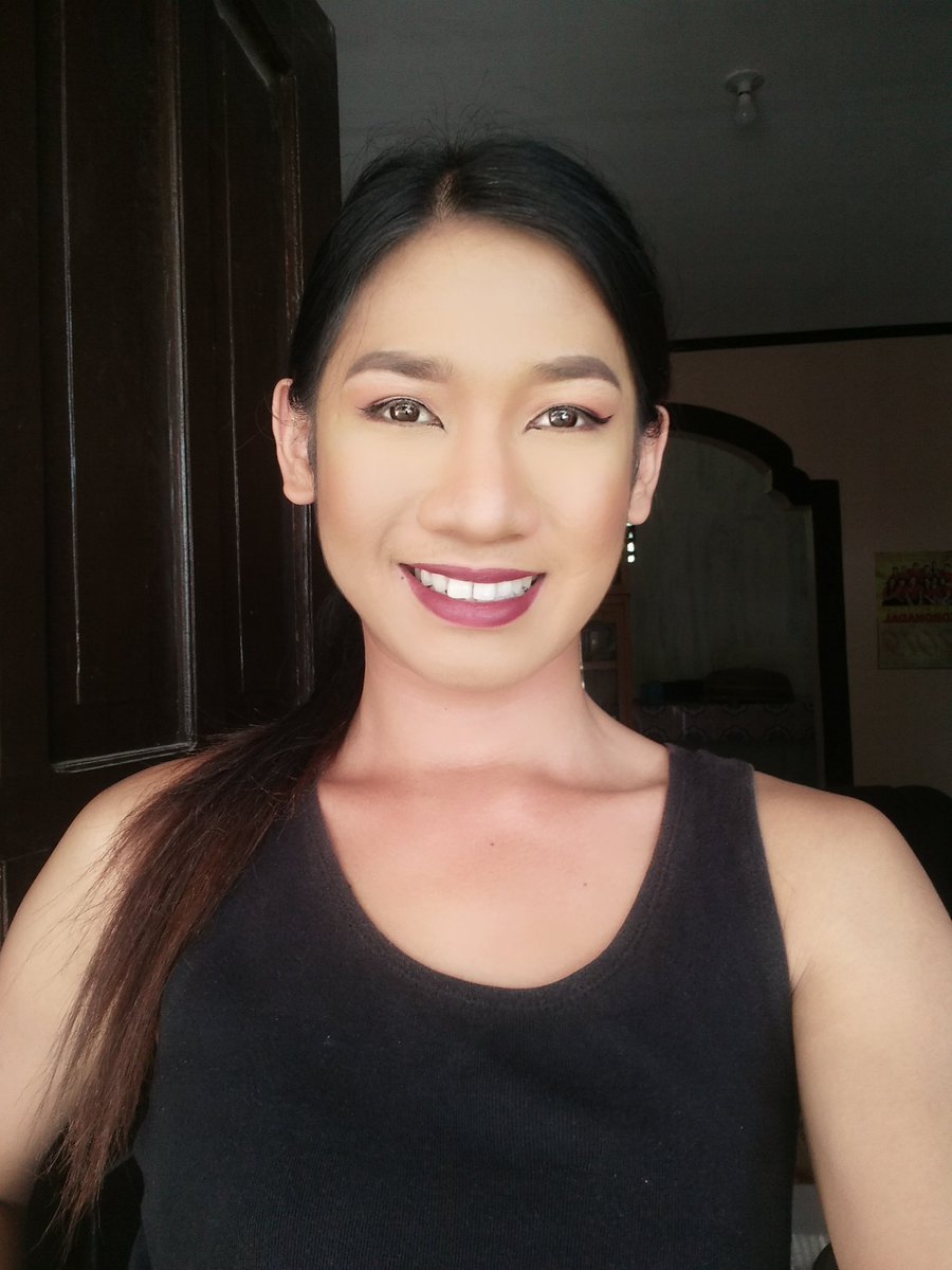 Hotminas100's tweet photo. Make up is a passion that will create the beauty of each individual. 
#Makeupph #Makeup #beauty #glammakeup #makeubyyourstruly https://t.co/PRMNfohj7O
