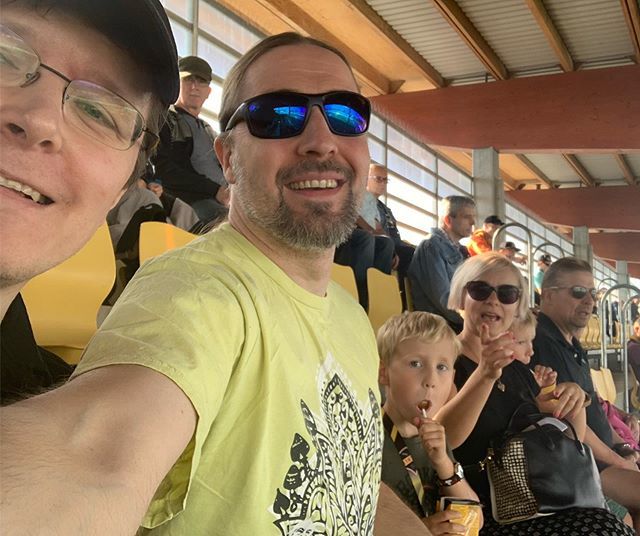 sollertis_eu's tweet photo. ⚽️KuPS voittoon! ⚽️
Lähdettiin porukalla nauttimaan upeasta säästä ja tiukasta pelistä. ☀️😎 #kups #kuopio #sollertis #diginaiset https://t.co/YcJHWyOnVO