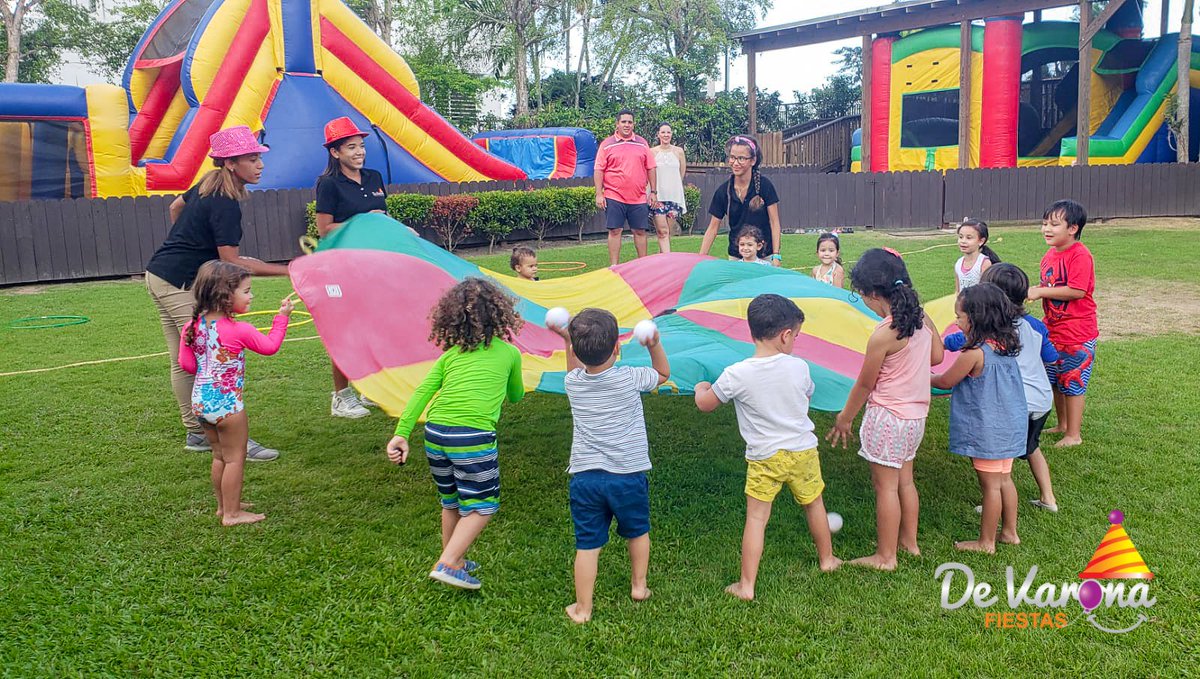 DeVaronaFiestas's tweet photo. Celebra el mejor cumpleaños en De Varona Fiestas, donde encontraras variedad de entretenimiento. Parque de inflables, Zip Line, Espuma Party, Shows, Personajes, Laser Tag, Carritos Locos, Pintura de Caritas y mucho más. 

https://t.co/wptDD0w8Gp 
787-338-0040 https://t.co/m8wEbu52xv