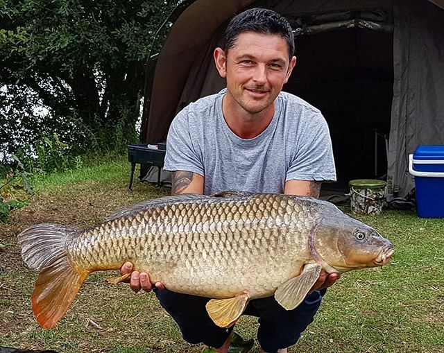 Best of three for Tony, a 22lb common 👍 #commoncarp #carpfishing #carp #carplake #carplife #fishing🐟 #fishing #fishing🎣 #fishingislife #fishinglife #fishinguk #essex #dayticketfishing #dayticket ift.tt/2KGKeau