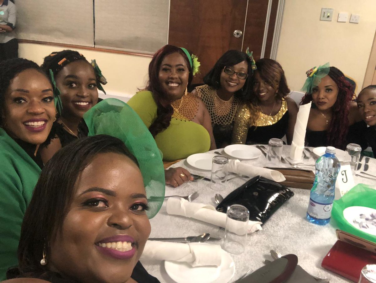 slymathenge's tweet photo. #180women
#EzerGraduation
#DesignedForInfluence
@EzerGlobalKe
#EzerGroupJ
With @shikuwanjiku and the beautiful and joyous #EzeeGroupJ https://t.co/6L6OVvdvHF
