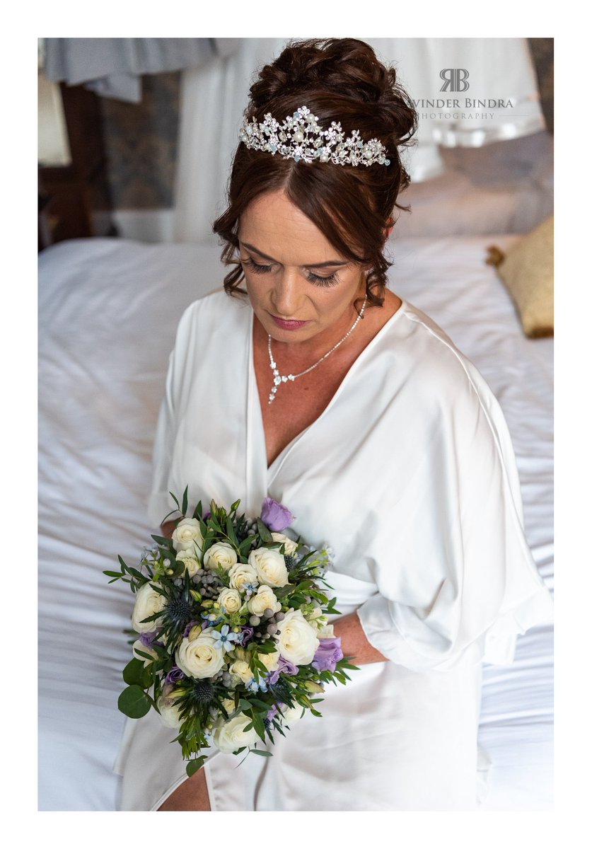 oswald_house's tweet photo. Our amazing suite @oswald_house The perfect room to spend the morning of your special day.. #serenity #calm #lux #luxurious #suite #bridalsuite #oswaldhouse #weddingsatoswald #exclusiveusescotland #manorhouse #bridalprep #hair #makeup #beautifulbride https://t.co/wKBEHCsADZ