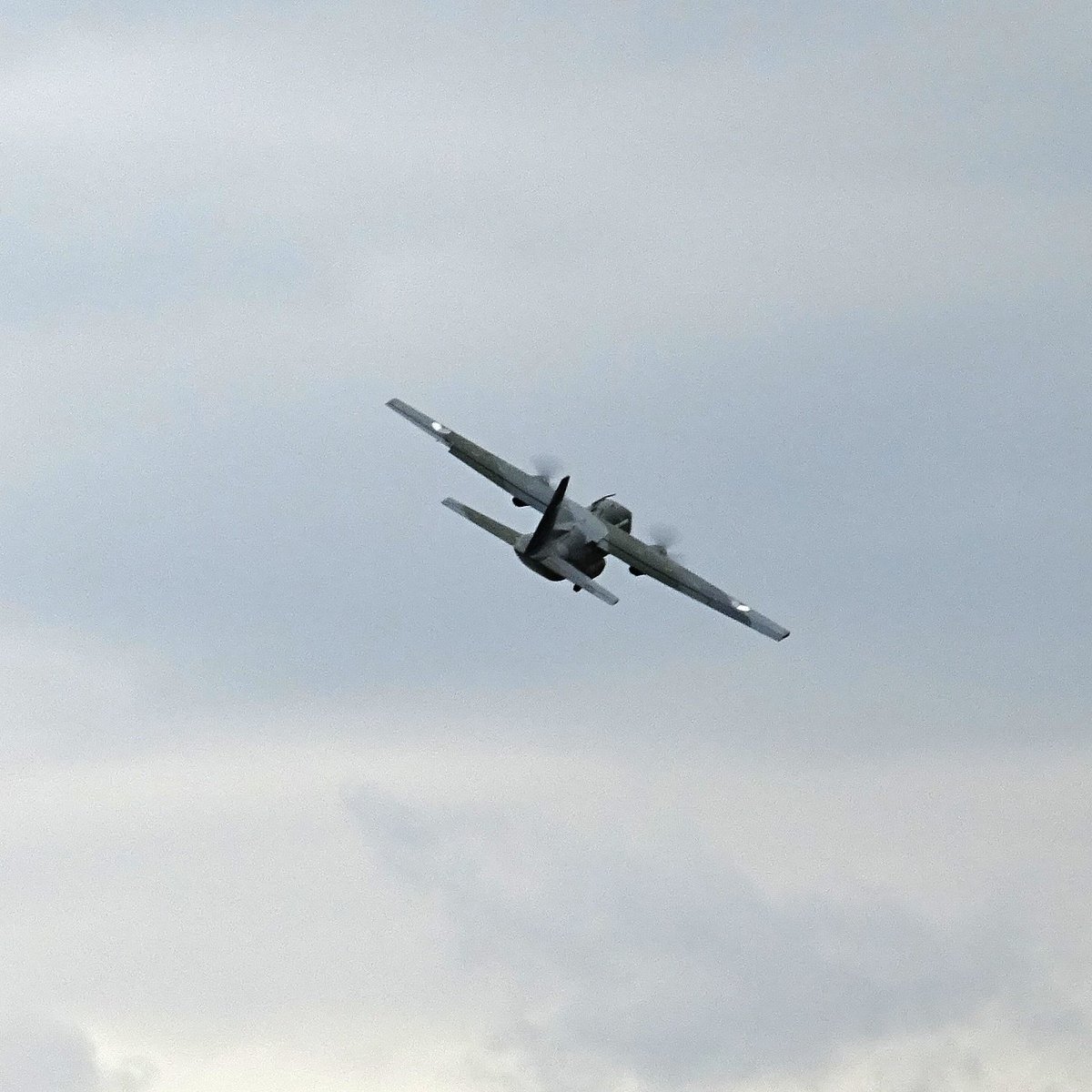 MKubrt's tweet photo. Sliač #SIAF2019 #airshow  a  Leteckomodelářský den #Poličná 
Na všech fotkách je Spartan C-27-J ale na dvou letadlo a na dvou RC model 😉 Neuvěřitelné co modeláři dokážou postavit 👍👏 https://t.co/1OYgsZ1m63