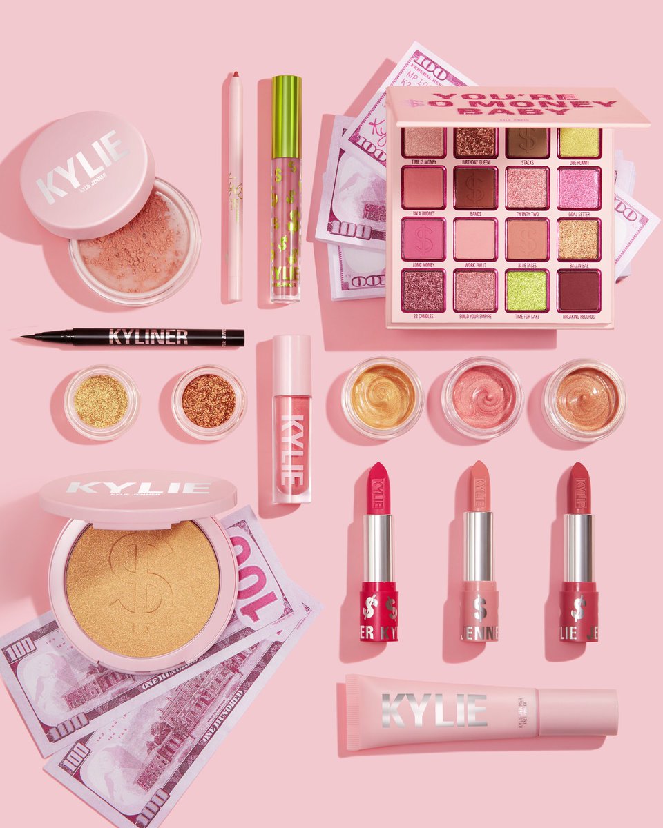 kyliecosmetics's tweet photo. Tweet us and let us know what you got from the Birthday Collection 😍💸 available now https://t.co/rkT2b8JJL5 https://t.co/CrevBsmBI1