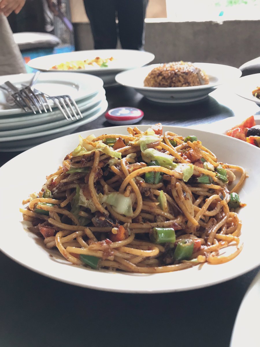 Abujaeats's tweet photo. Last Gate, 
Garki

*Personal advise: Amongst other things , make sure you try out their stir fry and jollof.  #abujaeats #abuja https://t.co/I4trnK2rDH