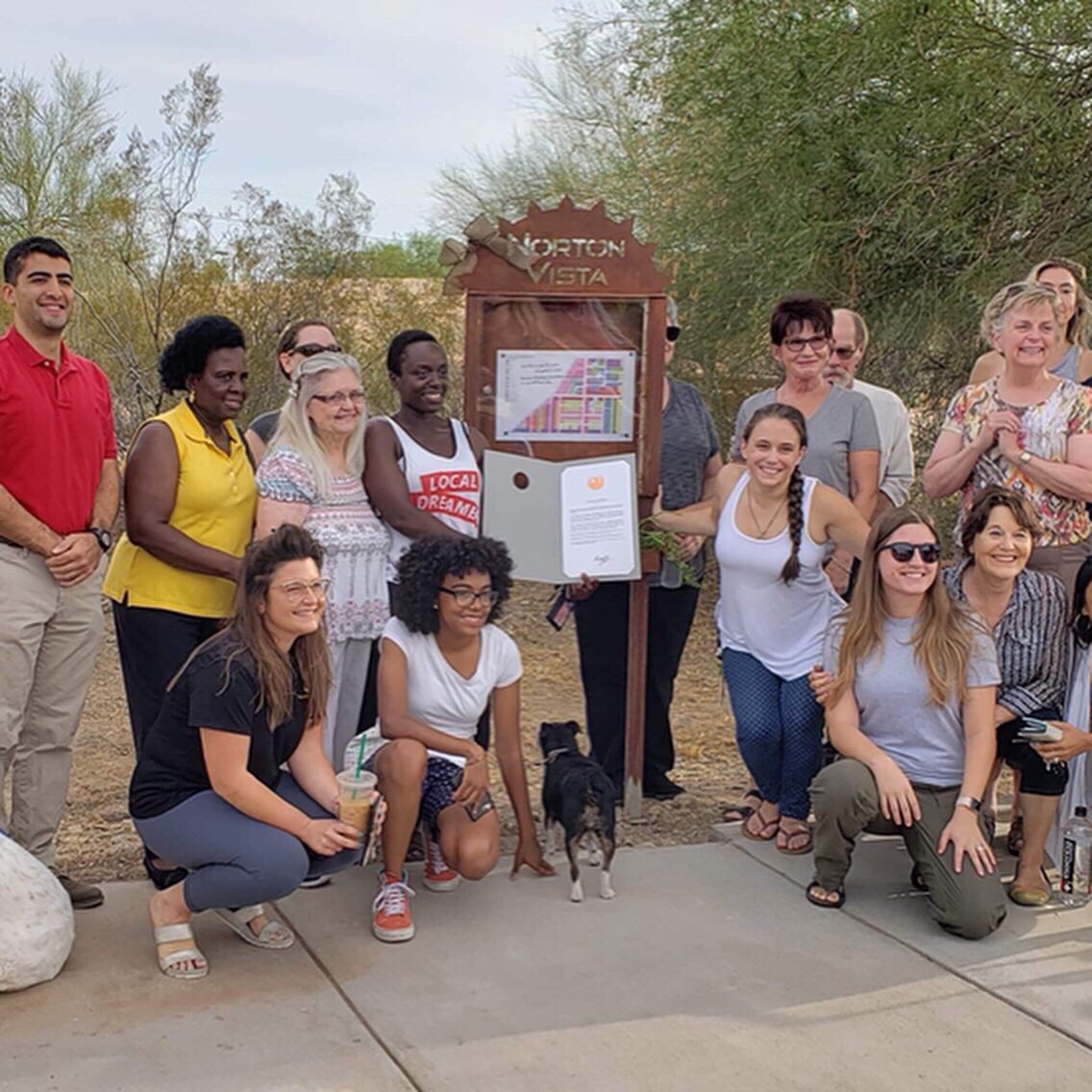 loveyrblockPHX's tweet photo. Norton Vista’s LYB Mini-Grant:

•435 curbs painted
•33 total volunteer curb painters
•3 message boards installed
•1 mural painted at Hatcher Plaza

This neighborhood group is enhancing and revitalizing their community, while directly getting residents involved in the change! https://t.co/f2g0aS8FVe