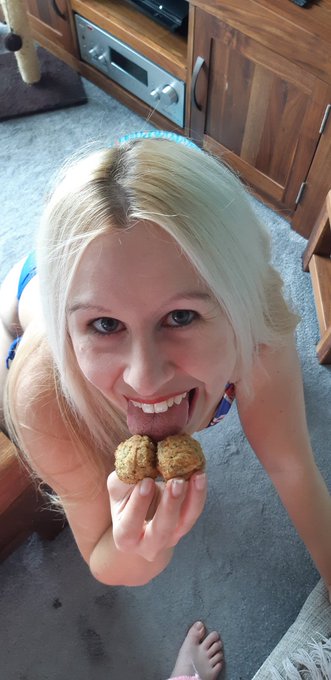 I love me some tasty balls #SexySaturday https://t.co/xKviEOu4FO<a href="/tag/sexysaturday"class="tags">#SexySaturday</a>