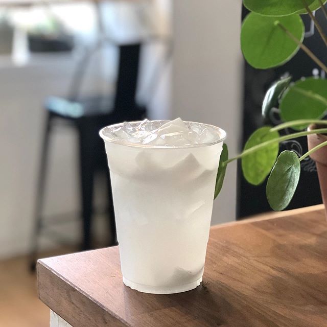 This ice young coconut will be a perfect match for this beautifulday ⛅️🥥
•
•
•
•
#anakkopi #masfotokopi #baristadaily #manmakecoffee #cupsinframe #proudofyourlocalcoffeeshop #espresso #kyototower #coldbrew #matcha #coffee #kopi #tea #matchalover #instacoffee #coffeegraph…