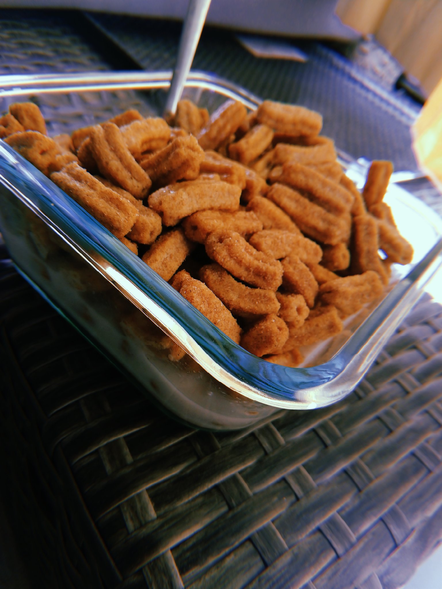 2 pic. like 4 me, rt 4 churro cereal 😍😍😍 https://t.co/FjjB4UoMtJ