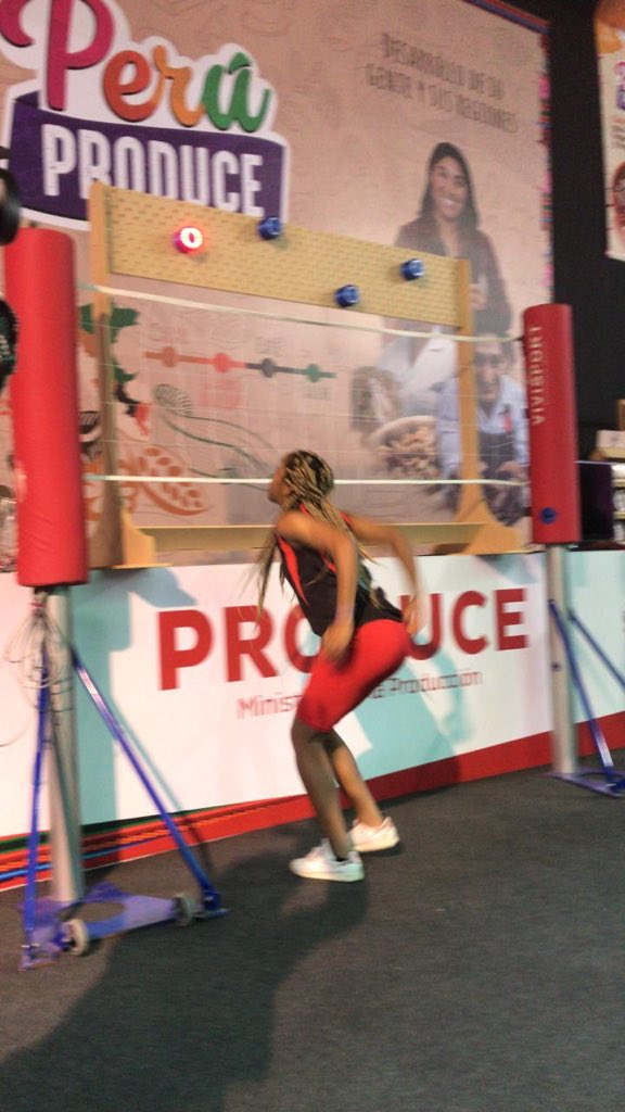 fablabesan's tweet photo. Estamos en #Culturaymi gracias a @tuempresagobpe realizando una activación @fablabesan #SportsTechnology #TrainingDevices #fablabesan #esan #Lima2019 https://t.co/bi1gFzpxiu