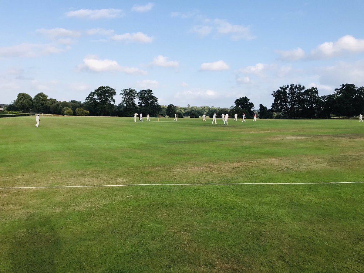 KananCoach's tweet photo. The Barking & Dagenham boys got the opportunity to play with the Italian team at Windsor Great CC today! Everyone had a wonderful time. #WindsorGreatpark #Italiancricket https://t.co/l01b34qA5K
