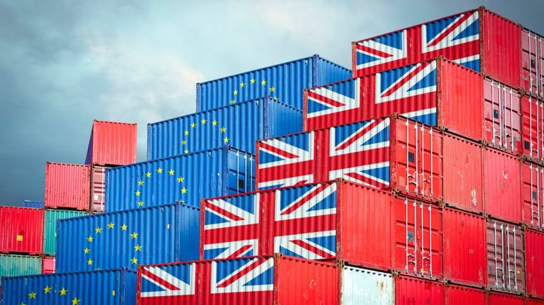 Prey tell what was the criteria for this list ? How many SME businesses are on this list ? My suspicion is none and the list is all blue chip companies. Brexit: Watch list of businesses that may be at risk drawn up by government
news.sky.com/story/brexit-w…