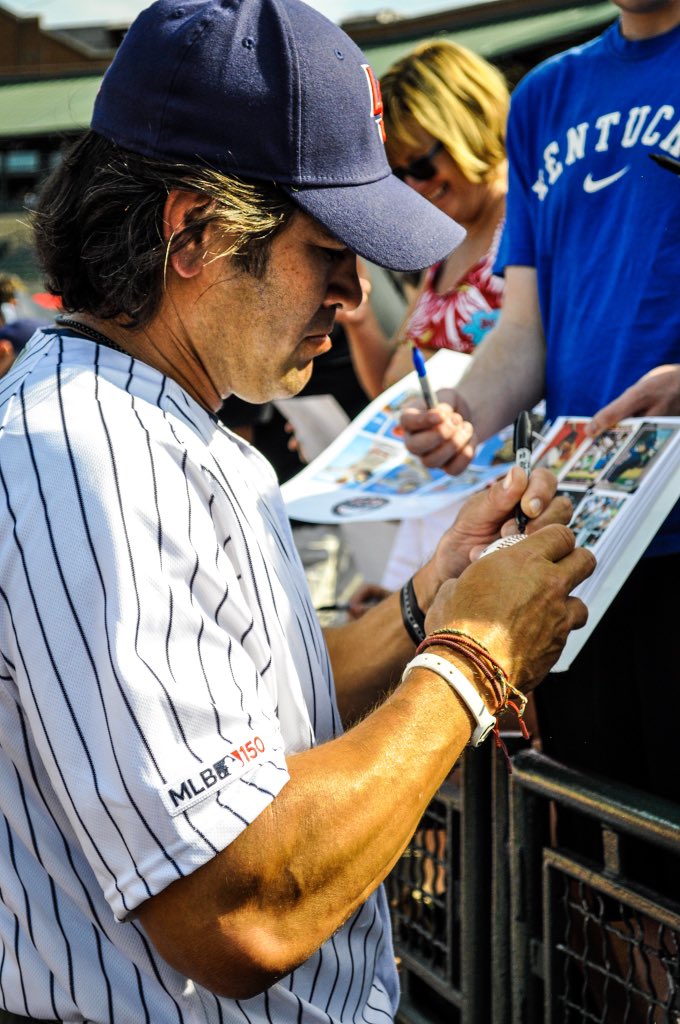 BluegrassWS's tweet image. It’s game three of the #BluegrassWorldSeries! Which uni do you think @JohnnyDamon rocks the best? 🌟⚾️