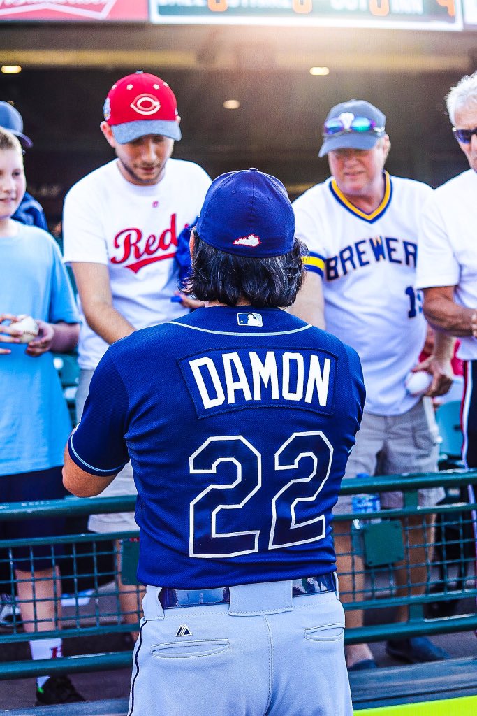 BluegrassWS's tweet image. It’s game three of the #BluegrassWorldSeries! Which uni do you think @JohnnyDamon rocks the best? 🌟⚾️