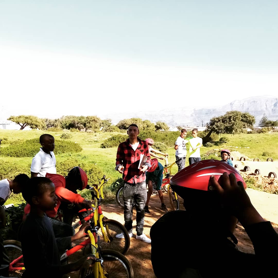 smavundla's tweet photo. Another great Saturday on bikes. We took the kids out to a BMX track at #PrincessVlei  Thank you to @PedalPowerPPA for sponsoring the BMX experience for the kids! @Bike4All_SA let's continue this initiative for the rest of the year! @BENBikes_SA @RobertVogelZA https://t.co/uVh8ez2e0r