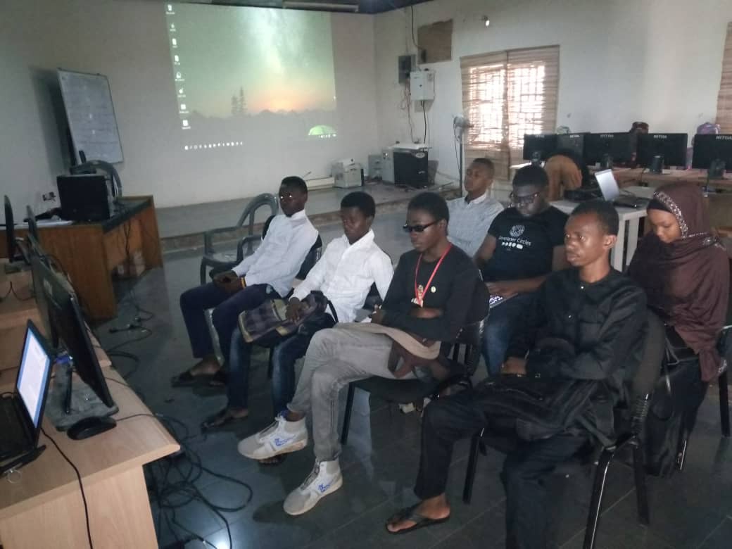 Phatergh's tweet image. #Web
#trailhead 
#LightningComponents with these amazing geeks
@Saadahmadsaad13
@meenerh_degri
@chubadojr
@mhbalatas1
@uhameed
@Ahmadkhan03
@denhamdennis13
@hussaini @aminus1
@thisisCyberlord 
@ZunnurayniIdris 
We plan to do more with @trailhead 
☮