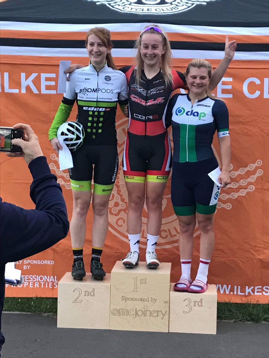 Happy to get a win on Wednesday night  at Harvey Hadden. Now onto the women’s team series tomorrow at naseby 🚴‍♀️🎉 <a href="/CycleDivision/">CycleDivision</a> <a href="/Cerowheels/">Cero</a>