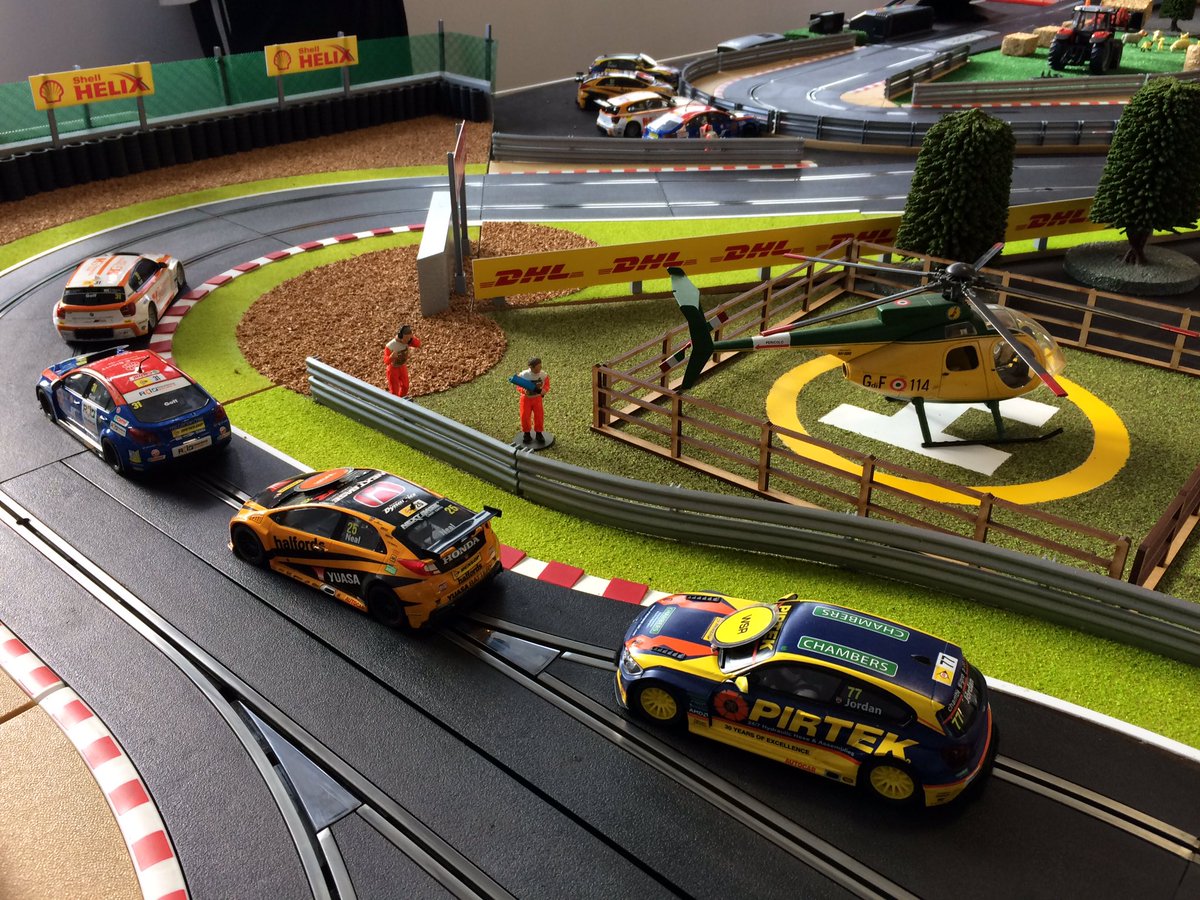 PlayScalextric's tweet image. And today's BTCC winner @DoningtonParkUK Convoy in the Park is Lee Watts.
Tomorrow's is Truck Racing 🏁