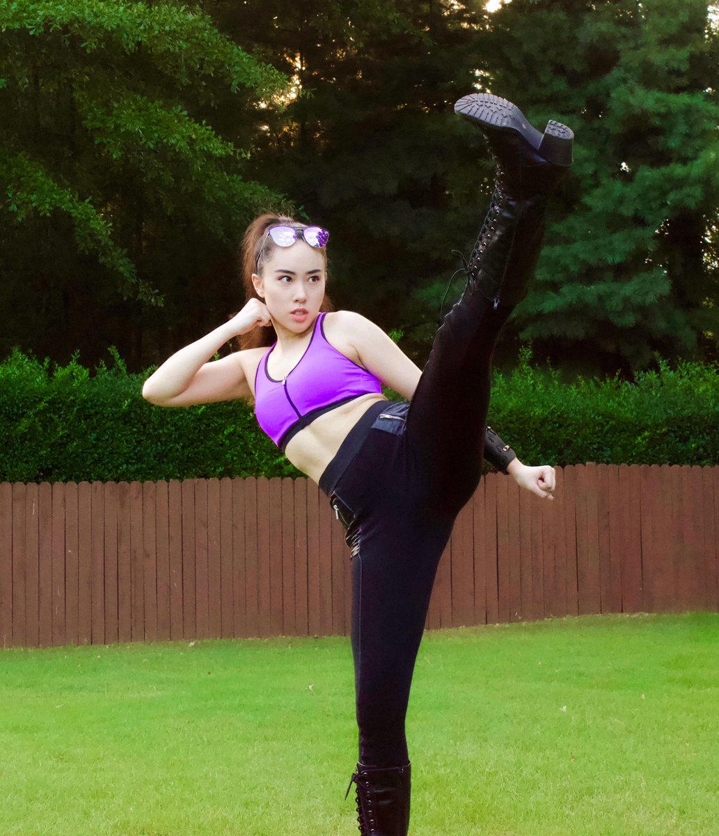 Just kickin’ it 😉💜

#Artemis4KateBishop
<a href="/marvel/">Marvel Entertainment</a> <a href="/renner4real/">Jeremy Renner</a> <a href="/Russo_Brothers/">Russo Brothers</a> #Hawkeye #KateBishop