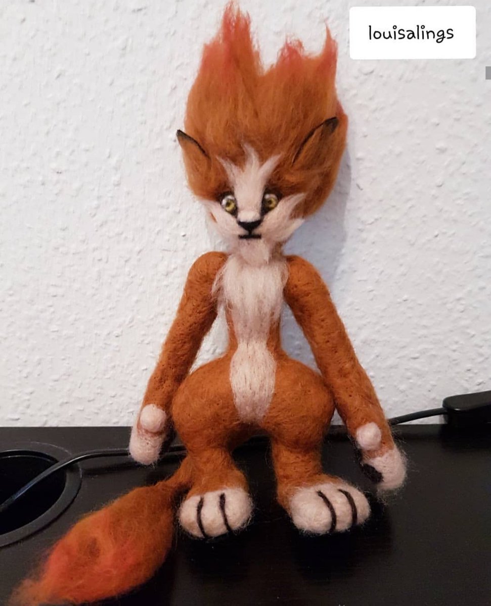 NeedleFeltingYo's tweet photo. A Moomba from Final Fantasy 8~ 😄

This and many more Final Fantasy figures and plushies can be seen at https://t.co/RLb7rOxlKv 

I'm open for commissions! 😁

#handmade #louisalings #needlefelting #moomba #doll #ff8 #finalfantasy #finalfantasy8 #finalfantasyviii #ffviii https://t.co/hvjeo4Zs6x