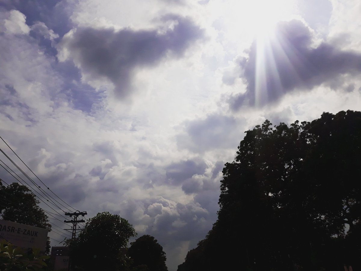 mhusnainlahori's tweet photo. I shoot This Scene With Samsung Galaxy J7pro How This Shooting Scene Cloudy Weather Lahore
#lahore #shoot #samsung #galaxy #j7pro #sunset #sunsetglow
#lahore #weather #cloudy #success #likesforlikes #liked #share #like4like #like4follow #likeforlike #likeback #likeforlikes https://t.co/aSQSQXQtRl